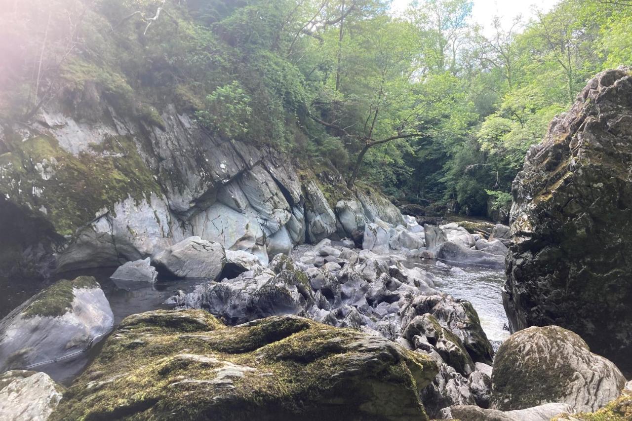 Charming Near Snowdonia National Park * Caernarfon